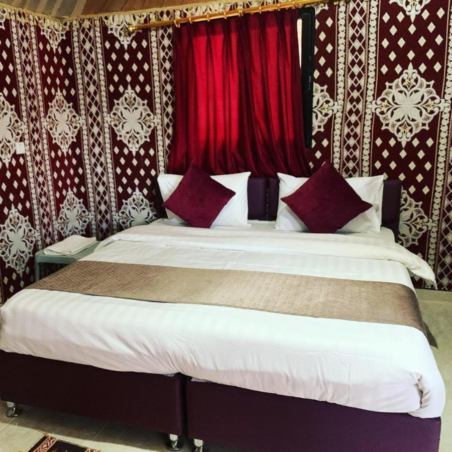 Отель Maraheb Luxury Camp Вади-Рам Экстерьер фото